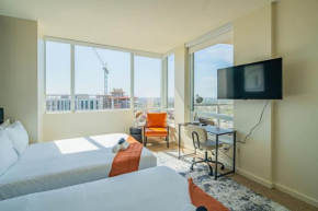 26th Flr HighRise Haven,Gym,Pool,Parking,W-D,Golf